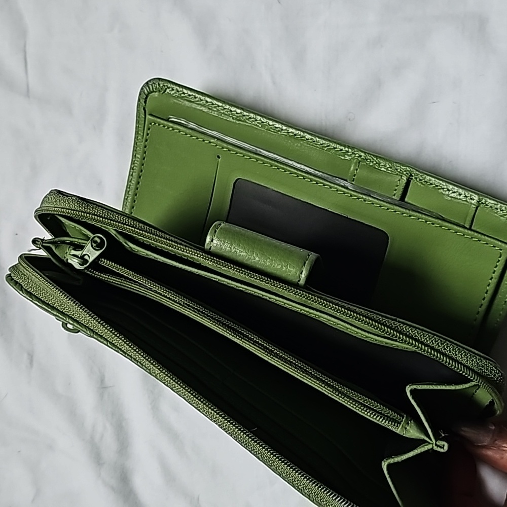 Wallet - Picture 2 of 5